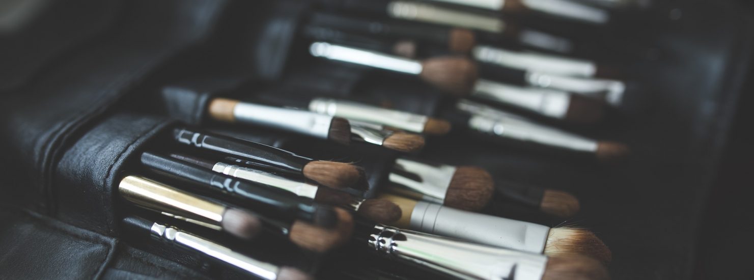 Guide On How To Take Care Of Makeup Brushes